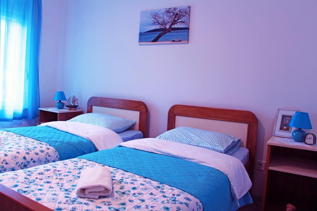 Apartment Ljubica Kastel Gomilica Kastela Bagian luar foto